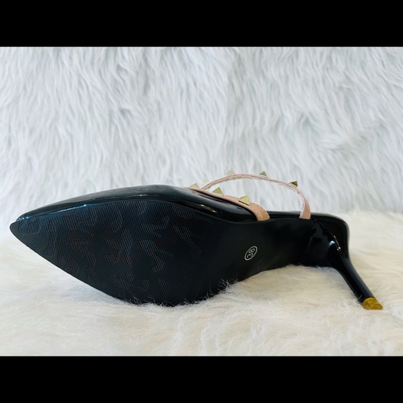 Black Gold Studded Pointed Heels Sz 7 - Picture 9 of 9